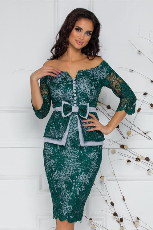 rochie mbg verde cu broderie si peplum 589605 2