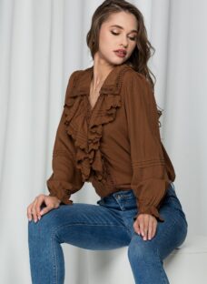 Bluza Erica maro cu volane si broderie