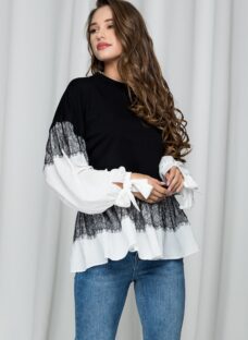 Bluza LaDonna neagra cu maneci largi si dantela chantilly