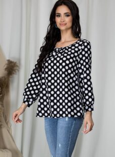 Bluza Maria neagra cu buline albe si croi lejer