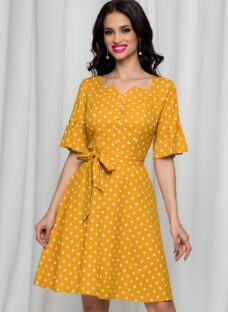 Rochie Elisa galben mustar cu buline accesorizata cu nasturi perlati