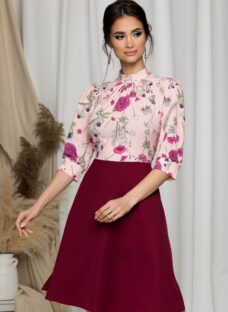 Rochie Georgiana bordo cu imprimeu floral si bust roz