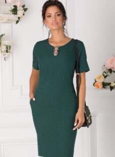 Rochie Kasie verde pin cu aplicatie la guler
