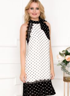 Rochie Larisa alba cu buline negre si insertii din dantela
