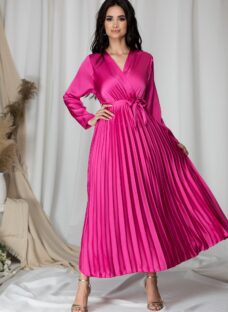 Rochie Lizzie lunga fucsia satinata cu fusta plisata