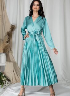 Rochie Lizzie lunga verde mint satinata cu fusta plisata