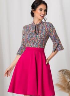 Rochie MBG cu fusta fucsia si bluza cu imprimeu multicolor