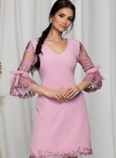 Rochie MBG roz cu maneci din dantela tip clopot