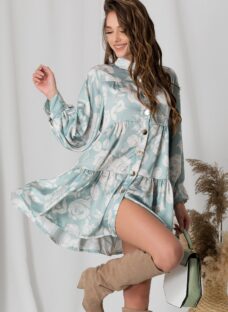 Rochie verde mint cu trandafiri bej si nasturi maxi