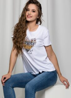 Tricou Madi alb cu imprimeu si detalii metalice
